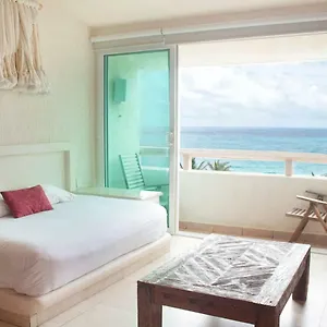Rodero By Solymar Front In Zone Cancún